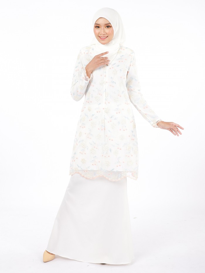 AAIRA KURUNG- OFF WHITE