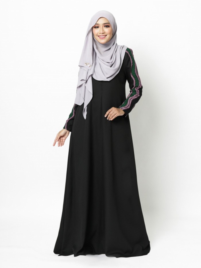 ADERINNA JUBAH - BLACK