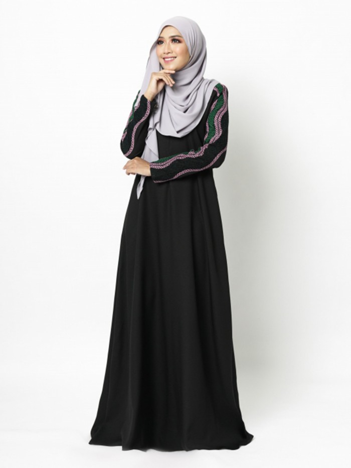 ADERINNA JUBAH - BLACK