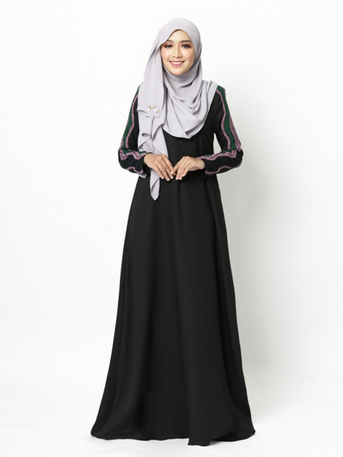 ADERINNA JUBAH - BLACK