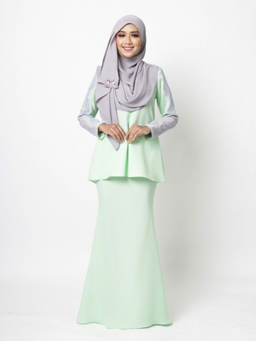 ADERINNA KURUNG - MINT GREEN