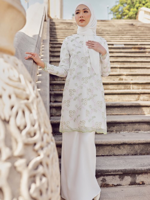 ATIARA KURUNG - OFF WHITE