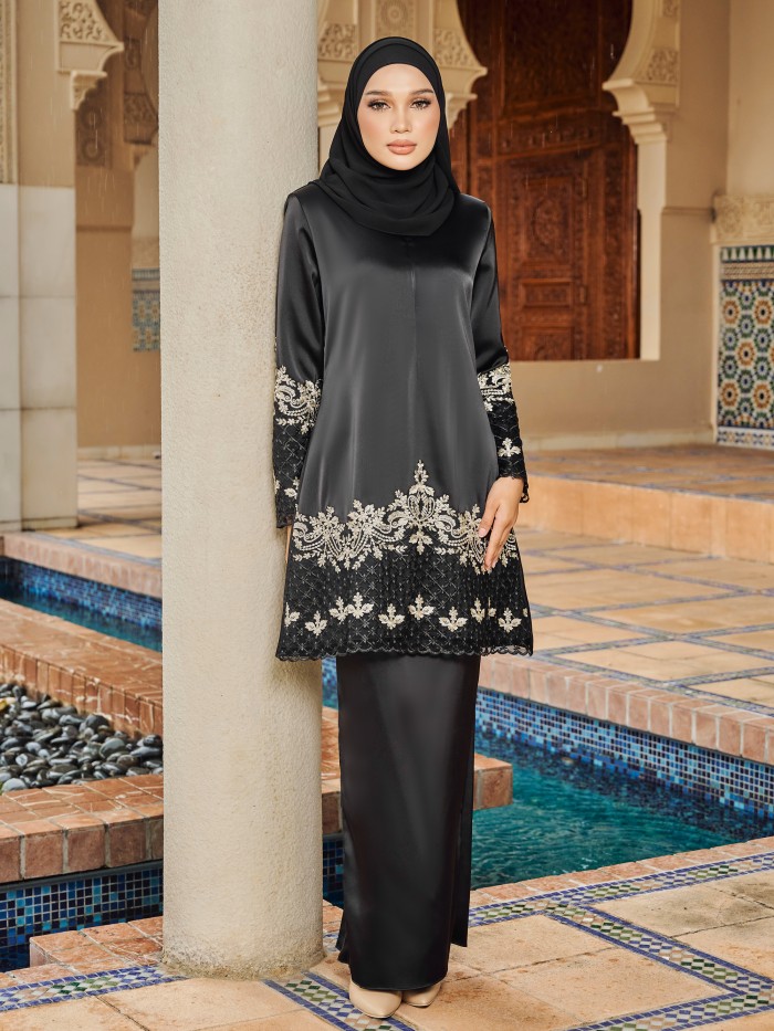 DEELIA KURUNG - BLACK