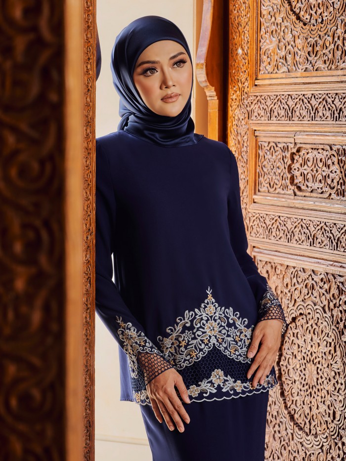 ESKA KURUNG - NAVY