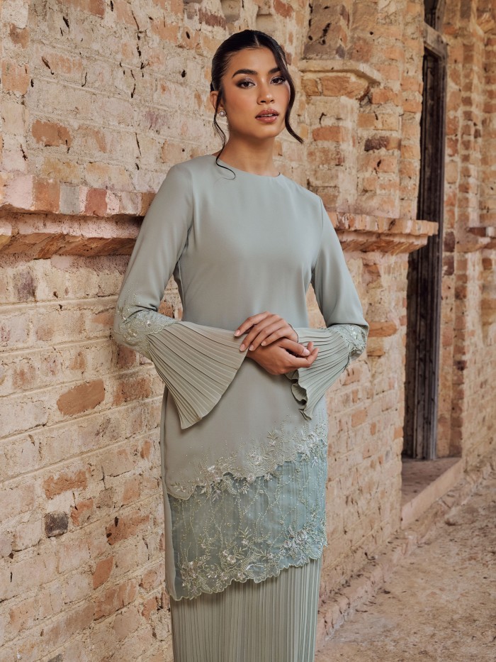 ESTER KURUNG - DUSTY GREEN