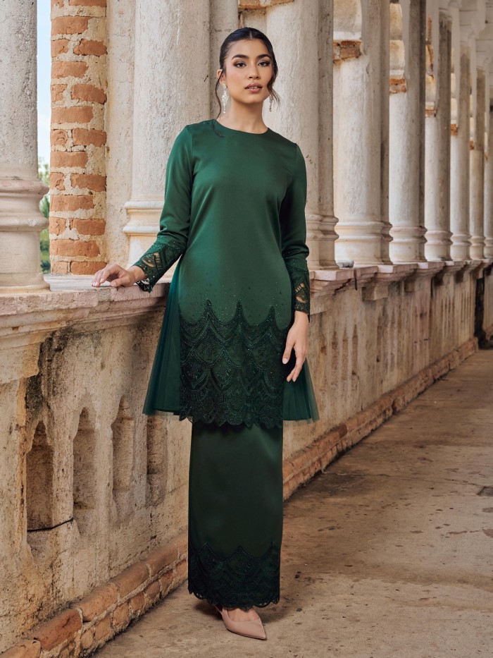 AYANA KURUNG - EMERALD