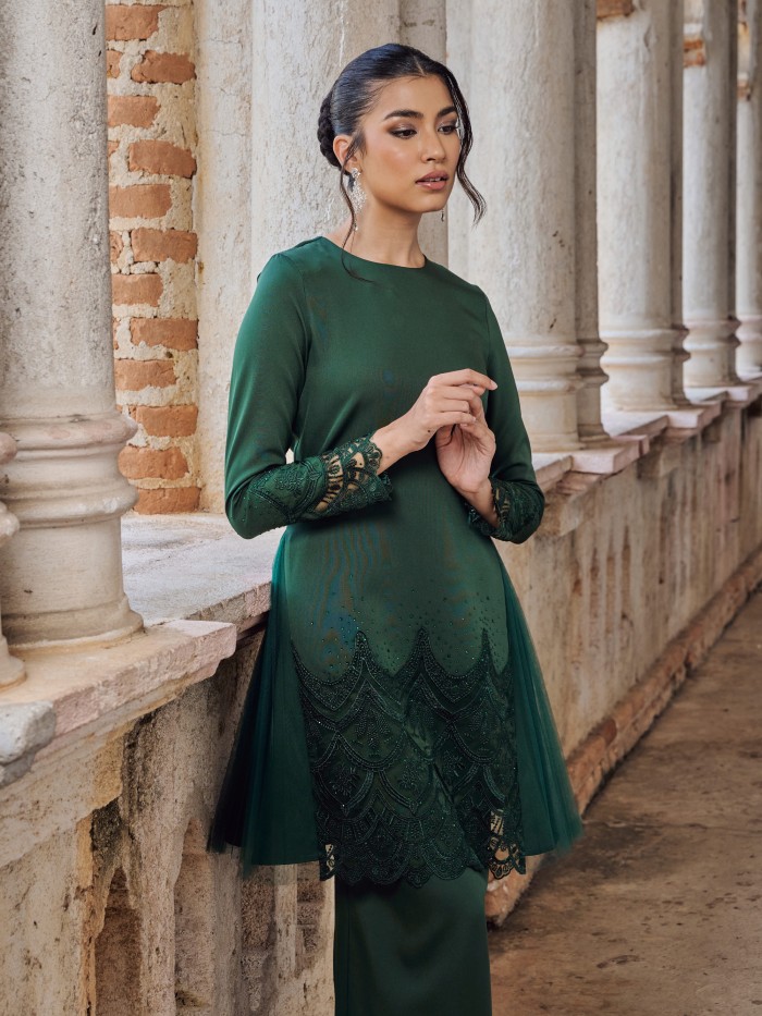 AYANA KURUNG - EMERALD