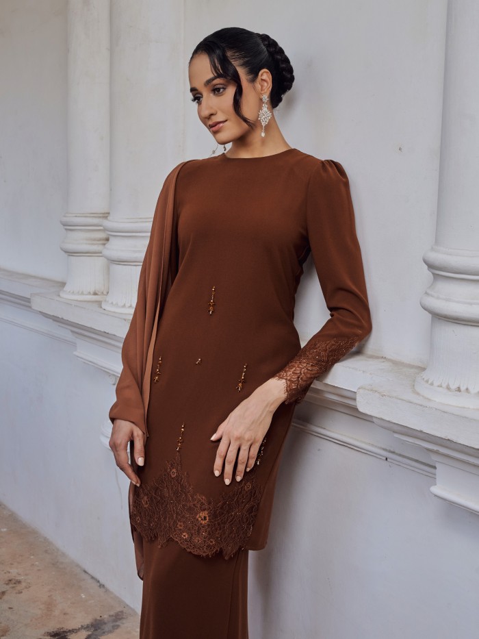 CHALIA KURUNG - RICH BROWN