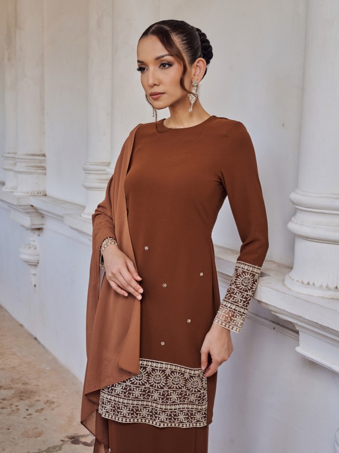 EMBUN KURUNG - RICH BROWN