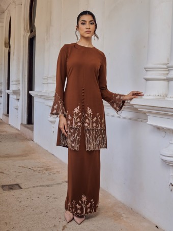 WARDANI KURUNG - RICH BROWN