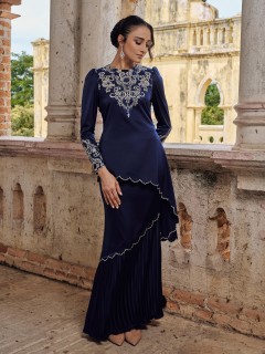 ARISA KURUNG - NAVY
