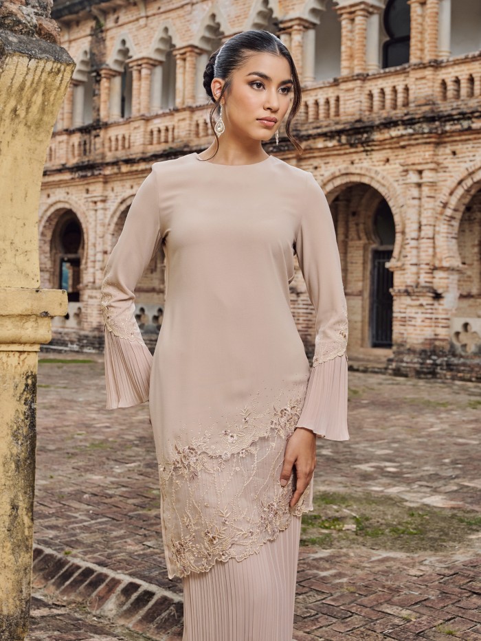 ESTER KURUNG - CHAMPAGNE