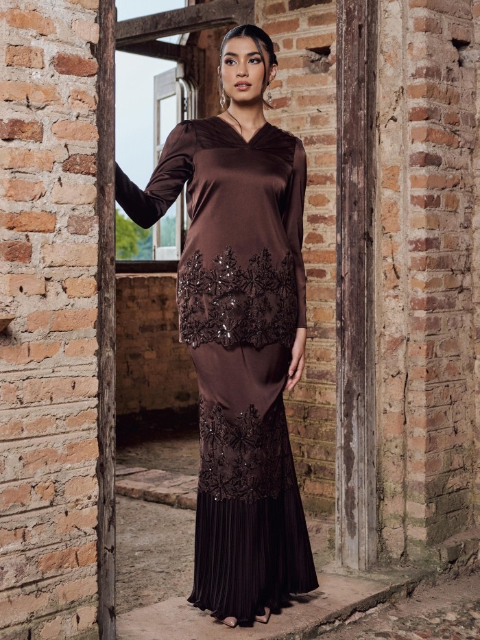 RIYANA KURUNG - MAHOGANY