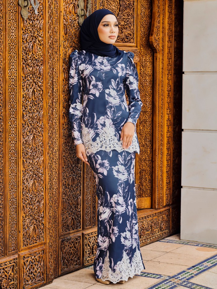 MAZURI KURUNG - NAVY