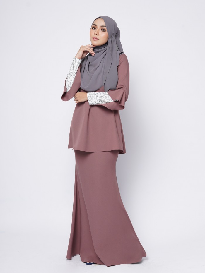 RAFINNA KURUNG - DARK MAUVE