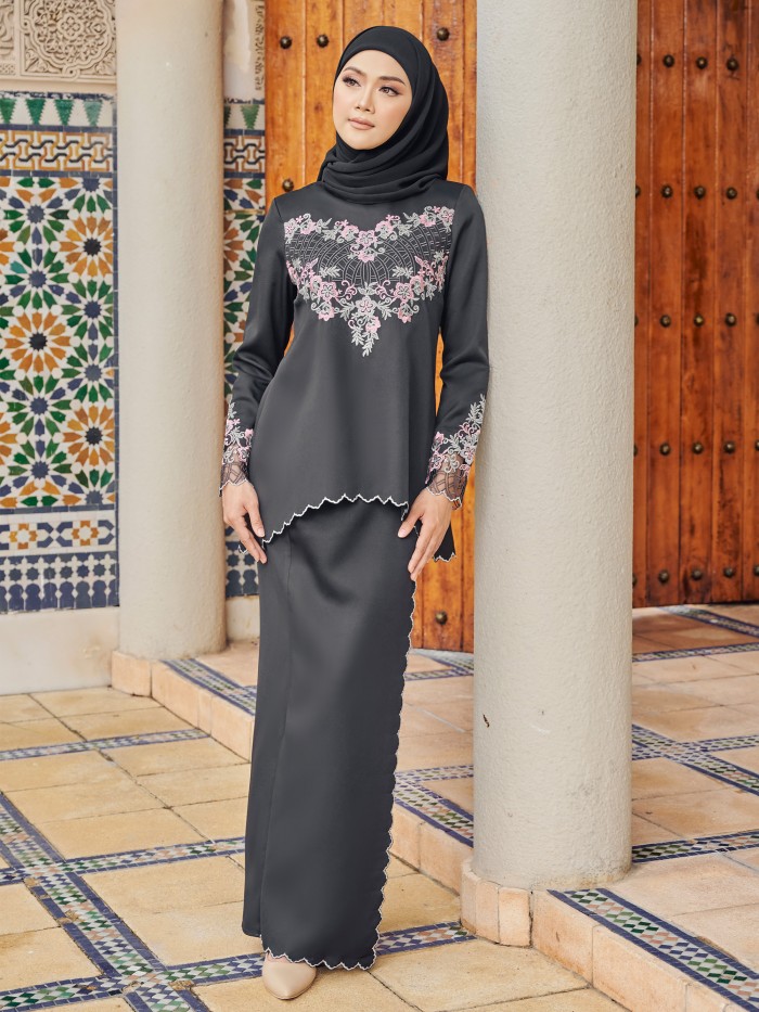 ZAHARA KURUNG - BLACK