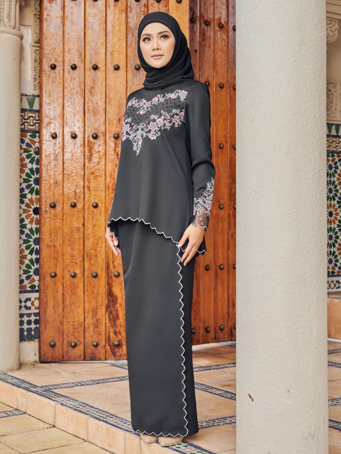 ZAHARA KURUNG - BLACK