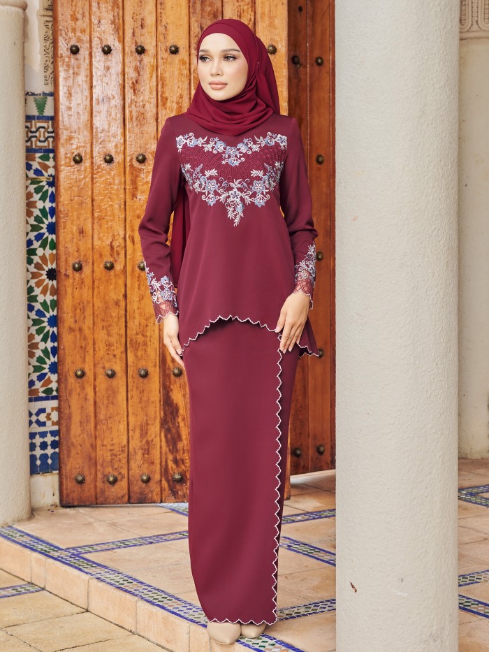 ZAHARA KURUNG - MAROON