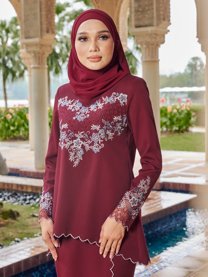 ZAHARA KURUNG - MAROON