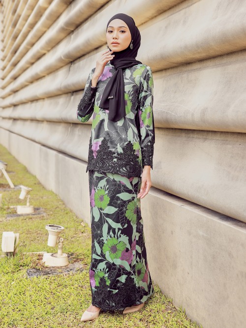 Jeero Zerol  Ready Made Designer Muslimah Contemporary Dresses