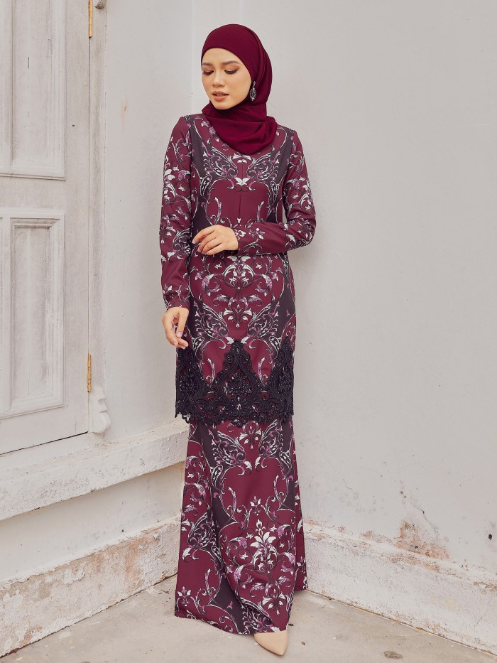 BALQIS KURUNG - MAROON