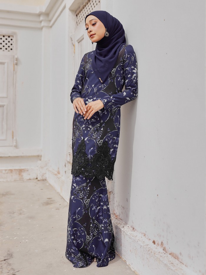 BALQIS KURUNG - NAVY