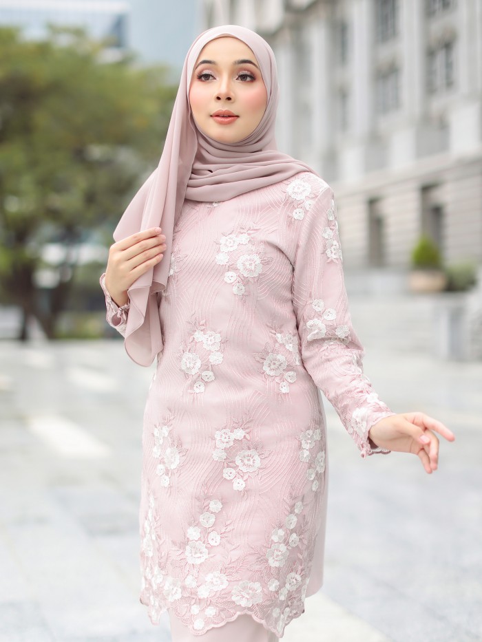 MAIRA KURUNG - DUSTY PINK