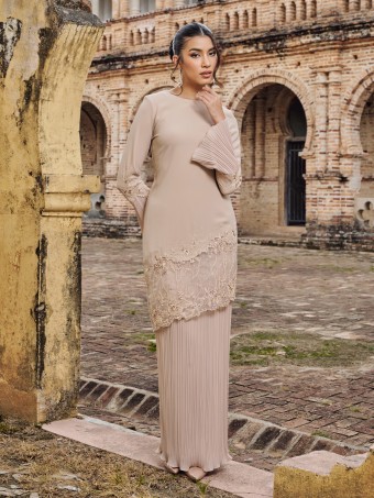 ESTER KURUNG - CHAMPAGNE